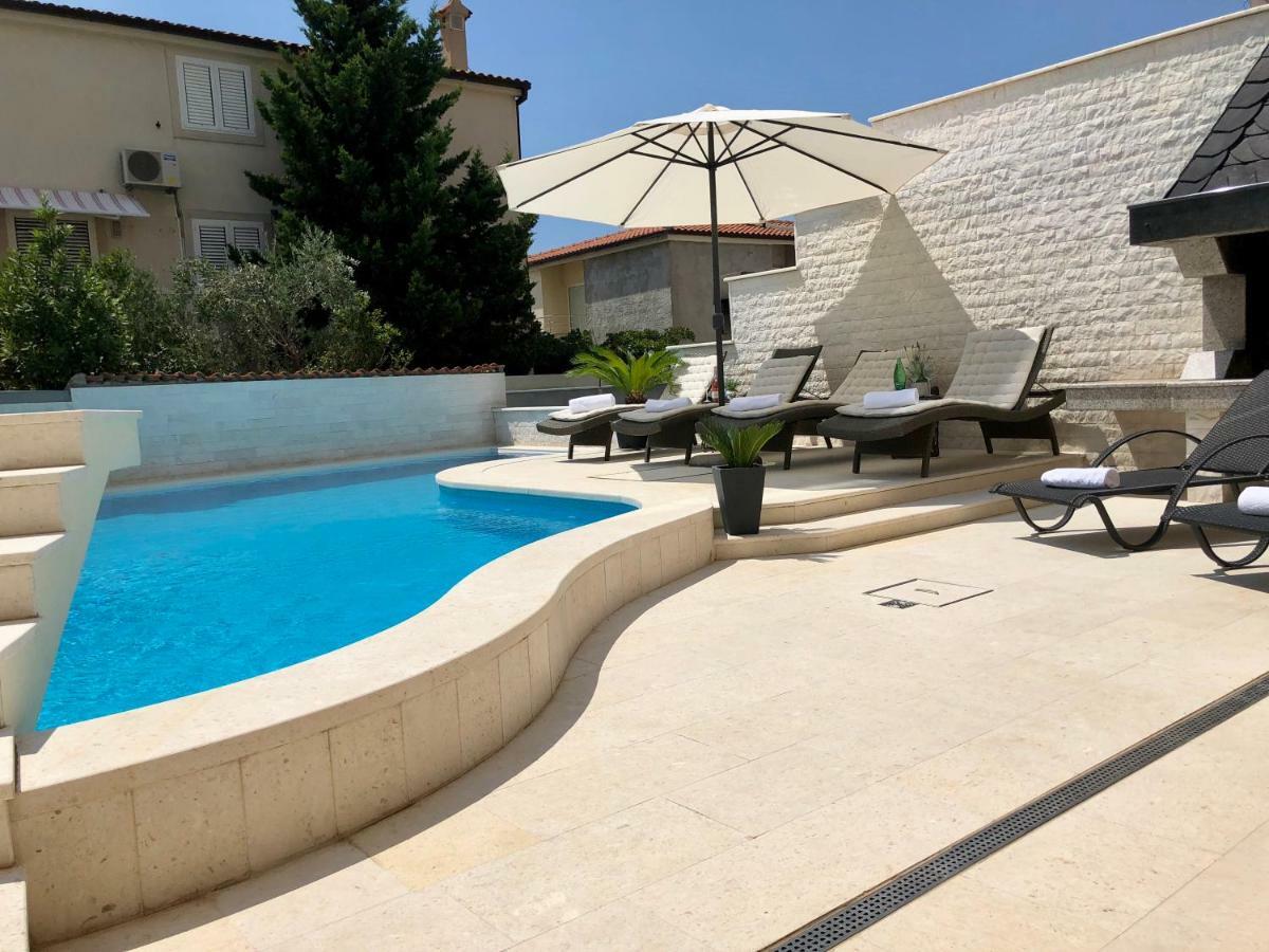 Apartment Dalmatien Traumhaus Макарска Экстерьер фото